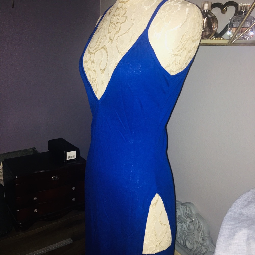 Long Sexy Plunging Neckline Bodycon Dress w/ Slit - Picture 6 of 8